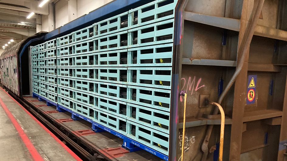 Batteriegestelle in Schiebewandwagen