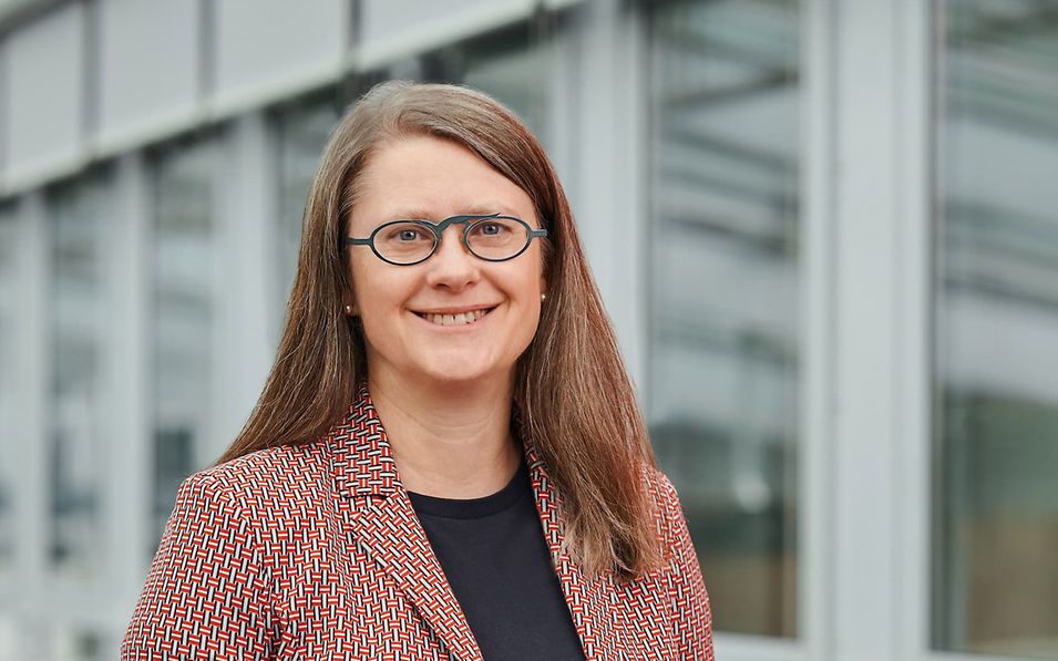 Petra Küster - Chief Financial Officer